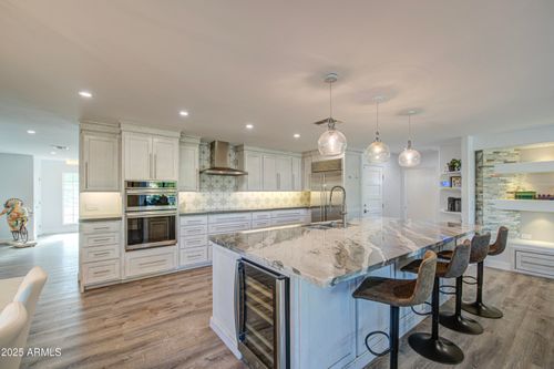 9526 W Calico Dr, Sun City, AZ, 85373-2103 | Card Image