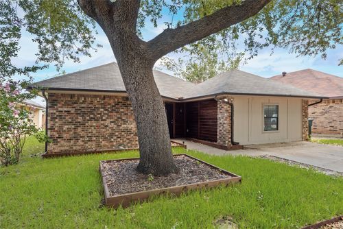 2203 Placid Dr, Carrollton, TX, 75007-5719 | Card Image