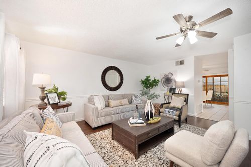 unit-2-10849 Coloma Rd, Rancho Cordova, CA, 95670-2621 | Card Image