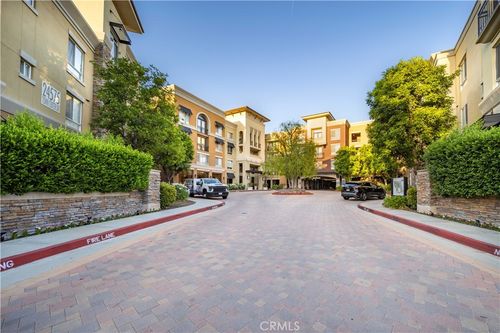 apt-5201-24545 Town Center Dr, Valencia, CA, 91355-1394 | Card Image