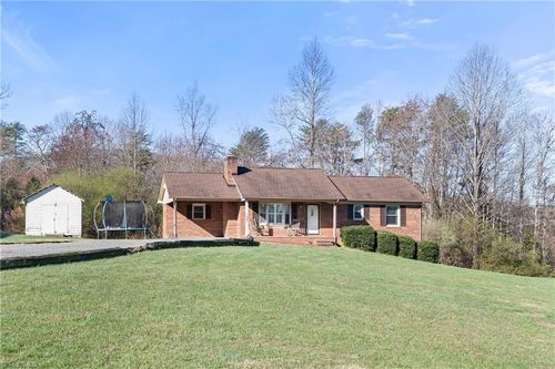 1041 Tom East Road, Westfield, NC, 27053 | Card Image