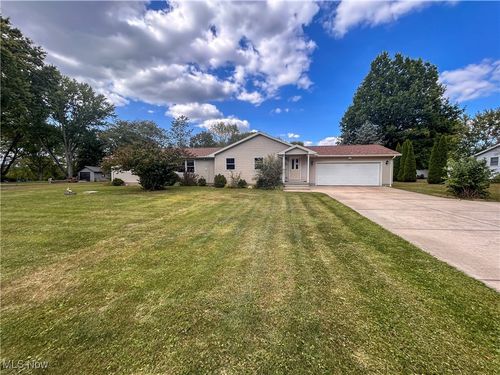 3461 Everett Hull Rd, Cortland, OH, 44410-9705 | Card Image