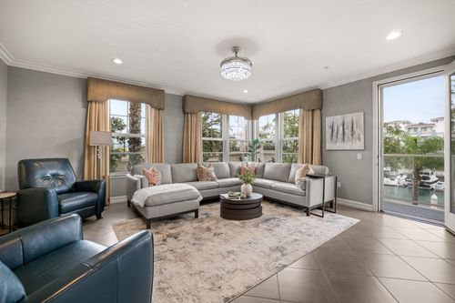 1506 Seabridge Ln, Oxnard, CA, 93035-1453 | Card Image