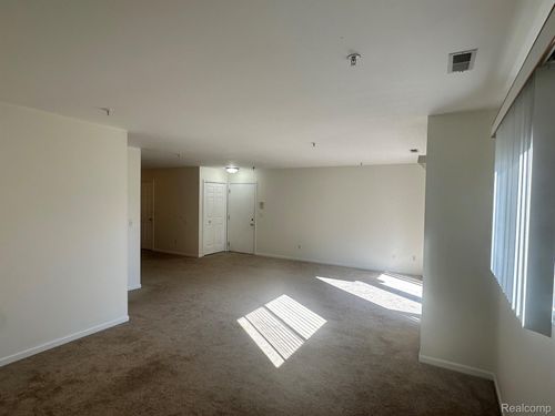 apt-90-10161 Nancys Blvd, Grosse Ile, MI, 48138-2147 | Card Image