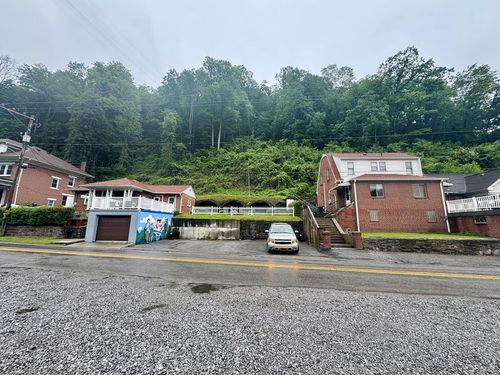 142 Cherokee Rd, Northfork, WV, 24868-8167 | Card Image