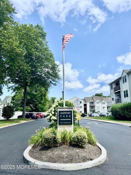 65-231 Atlantic St, Keyport, NJ, 07735-2039 | Card Image