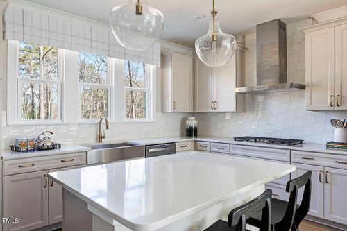 2011 Maple Ln, Chapel Hill, NC, 27517 | Card Image
