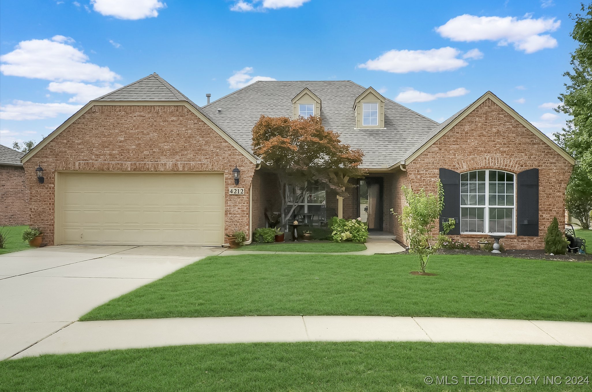 Narcissus Ave, Broken Arrow, OK 74012