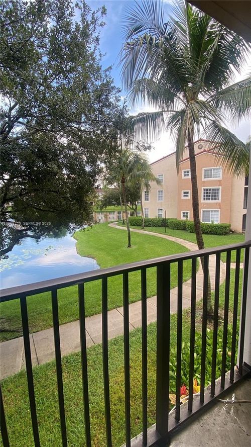 206-2041 Renaissance Blvd, Miramar, FL, 33025-5679 | Card Image