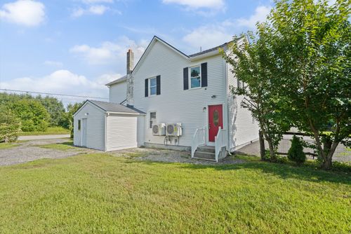 415 Maple St, Killingly, CT, 06239-1707 | Card Image