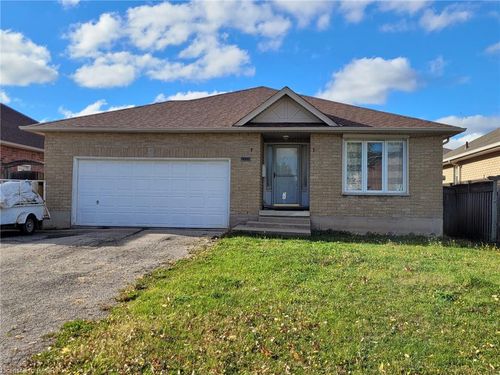 1480 Upper Gage Ave, Hamilton, ON, L8W1E7 | Card Image