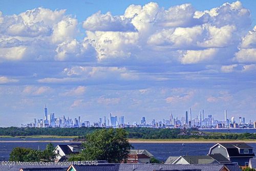 52 Navesink Ave, Highlands, NJ, 07732-1816 | Card Image