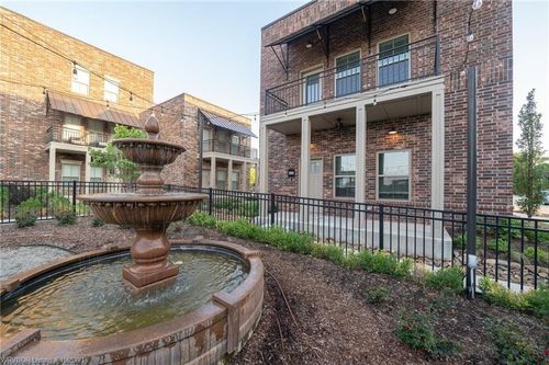 9203 Ra Young Jr Dr, Fort Smith, AR, 72916-5026 | Card Image