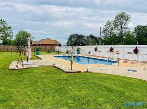 105 Kristen Ln, Hazel Green, AL, 35750-9364 | Card Image