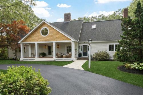 44 Sarah Way, Concord, MA, 01742-3725 | Card Image