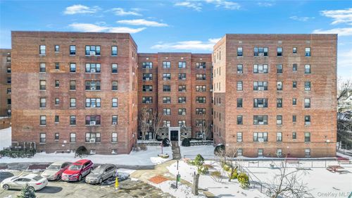 apt-114-1 Fisher Dr, Mount Vernon, NY, 10552-3647 | Card Image