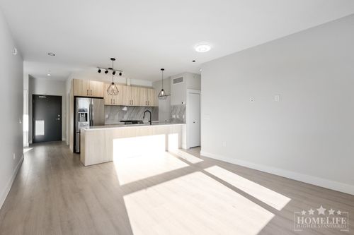 305-14858 60 Ave, Surrey, BC, V3S0B5 | Card Image