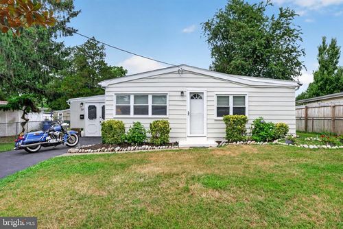 227 Ruth Ave, Maple Shade, NJ, 08052-1836 | Card Image