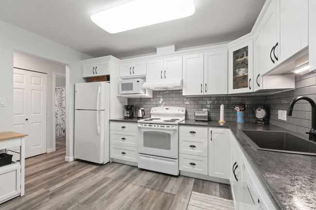 18 - 18960 Advent Rd, Townhouse with 2 bedrooms, 2 bathrooms and 2 parking in Pitt Meadows BC | Image 6