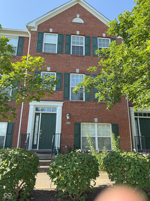 3522 Golden Gate Dr N, Carmel, IN, 46074-8461 | Card Image