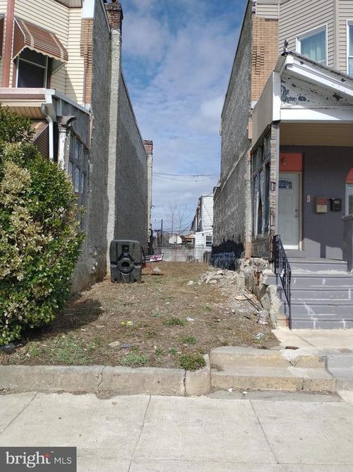 725 W Erie Avenue, Philadelphia, PA, 19140 | Card Image