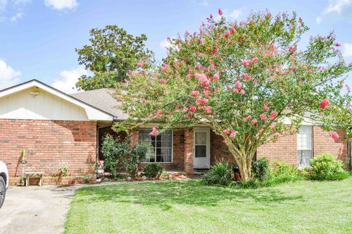 435 Belle Vue Dr, Lockport, LA, 70374-3464 | Card Image