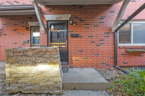 9577 Outlook Dr, Overland Park, KS, 66207-2837 | Card Image