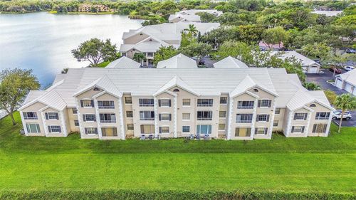 106-2841 N Oakland Forest Dr, Oakland Park, FL, 33309-7658 | Card Image