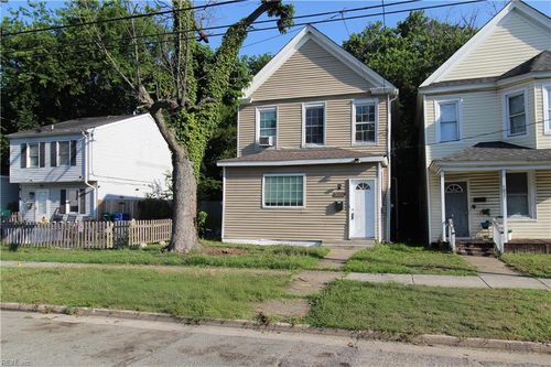 1035 23rd St, Newport News, VA, 23607-4703 | Card Image