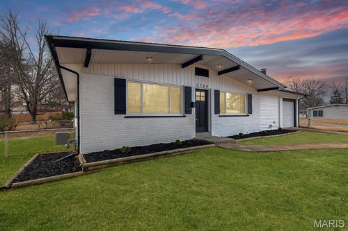 2780 Narraganset Dr, Florissant, MO, 63033-2266 | Card Image