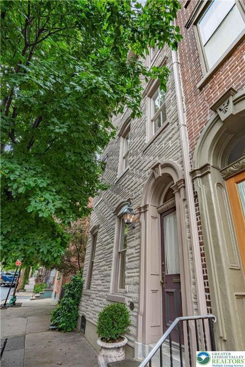 407 N 8th St, Allentown, PA, 18102-2830 | Card Image