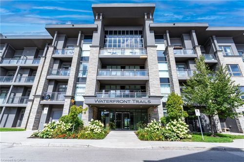 413-35 Southshore Cres, Stoney Creek, ON, L8E0J2 | Card Image