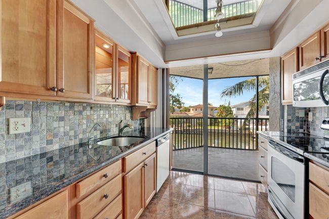 202 - 800 Jeffery 202 Street, Condo with 3 bedrooms, 2 bathrooms and null parking in Boca Raton FL | Image 16