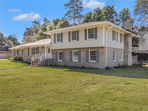 1770 N Springs Dr, Dunwoody, GA, 30338-6056 | Card Image