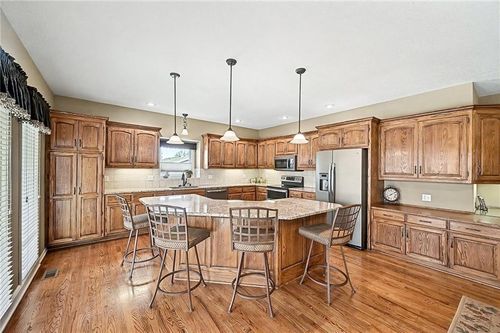 1508 Ridgeway Dr, Liberty, MO, 64068-1235 | Card Image