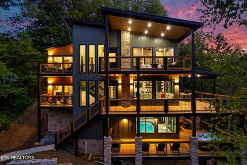 1196 Cole Ln, Gatlinburg, TN, 37738-5426 | Card Image