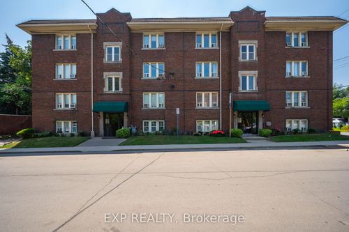 22-6 Vineland Ave, Hamilton, ON, L8M1R4 | Card Image