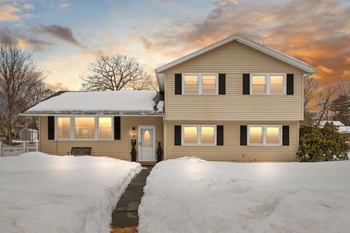 20 Walker Rd, Beverly, MA, 01915-1523 | Card Image