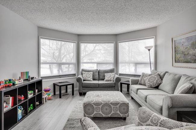 252 Torrie Crescent, Home with 5 bedrooms, 3 bathrooms and 4 parking in Fort Mcmurray AB | Image 6
