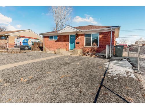 7020 Avrum Dr, Denver, CO, 80221-2533 | Card Image