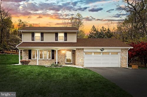 358 Three Hill Rd, SPRING GROVE, PA, 17362-8666 | Card Image