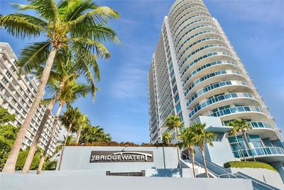 1401 - 1881 79th St Cswy, Condo with 2 bedrooms, 2 bathrooms and null parking in North Bay Village FL | Image 1