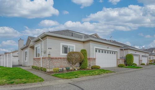 213-8485 Young Rd, Chilliwack, BC, V2P7Y7 | Card Image