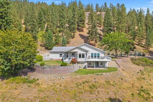 2024 Summit Valley Rd, Addy, WA, 99101-9614 | Card Image