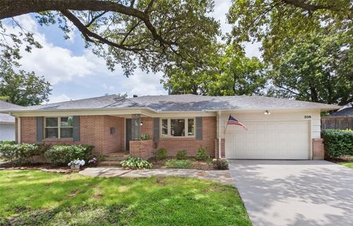 306 S Lois Ln, Richardson, TX, 75081-4215 | Card Image