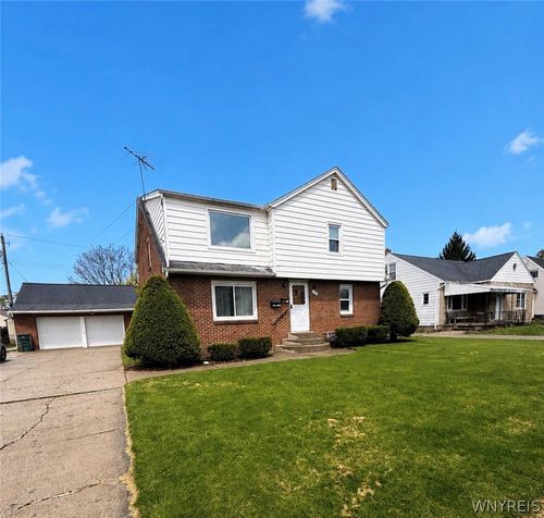 upper-207 Spaulding Street, North Tonawanda, NY, 14120 | Card Image