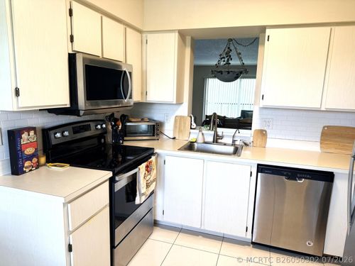 403-7146 Huntington Ln, Delray Beach, FL, 33446-2577 | Card Image