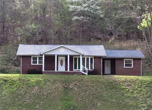 13 Mayfair Ln, Charleston, WV, 25311-8152 | Card Image