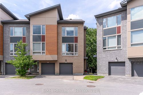 612 Terravita Private, Hunt Club - Windsor Park Village and Area, ON, K1V0T6 | Card Image