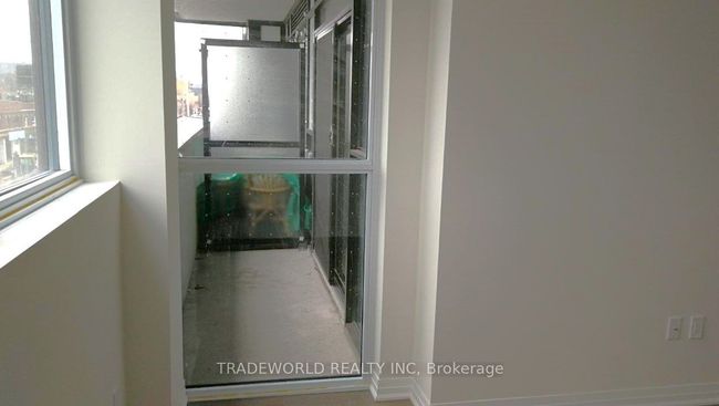 326 - 2301 Danforth Ave, Condo with 2 bedrooms, 1 bathrooms and 1 parking in Toronto ON | Image 27